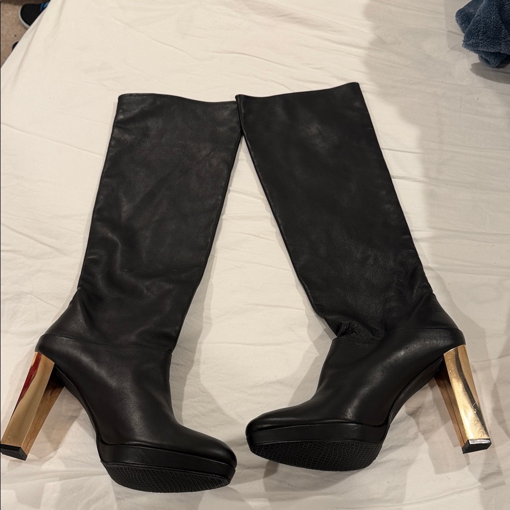 Stuart Weitzman Black leather Over-The-Knee Boots with Gold Block Heel